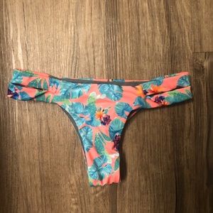 Jolyn cheeky swim bottoms. NWOT
